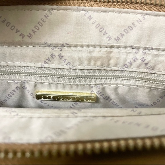 Steve Madden Bevelyn Crossbody Bag - Picture 9 of 15